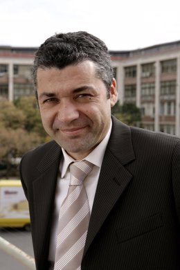 El secretario de Inmigración de la Generalitat, Oriol Amorós