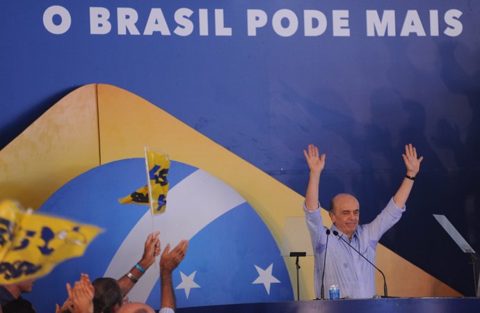 El candidato brasileño José Serra