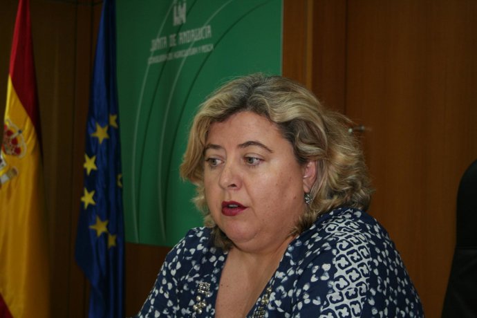La consejera de Agricultura y Pesca, Clara Aguilera.