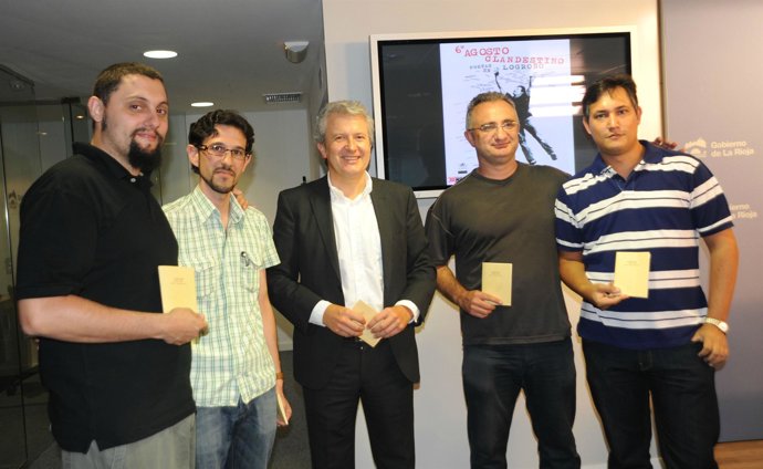 Del Río con poetas González y Gómez