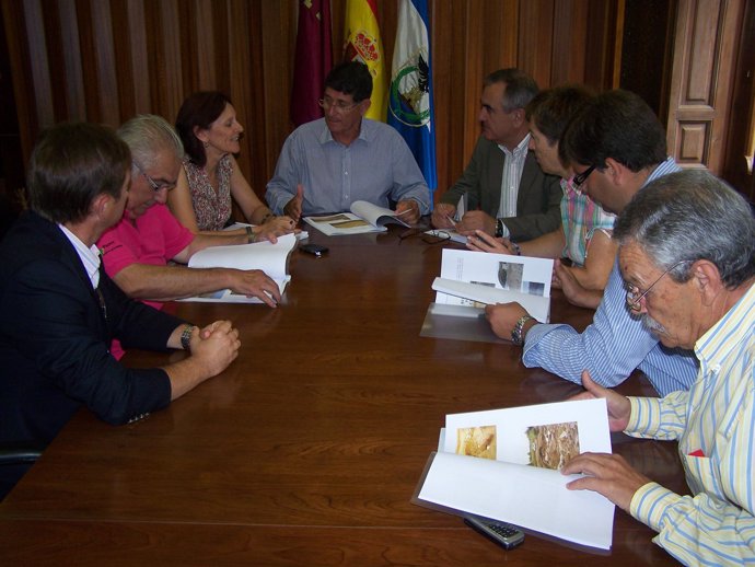Encuentro entre delegado, alcalde Águilas y jefa Demarcación de Costas