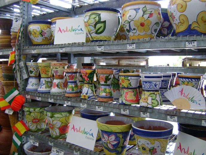 Imagen de las macetas que se han puesto a la venta en la adena de bricolaje 'The