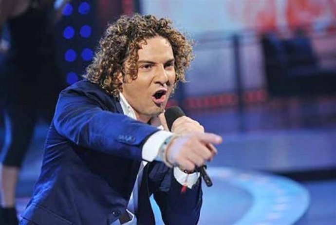 Electrónico: Bisbal.JPG