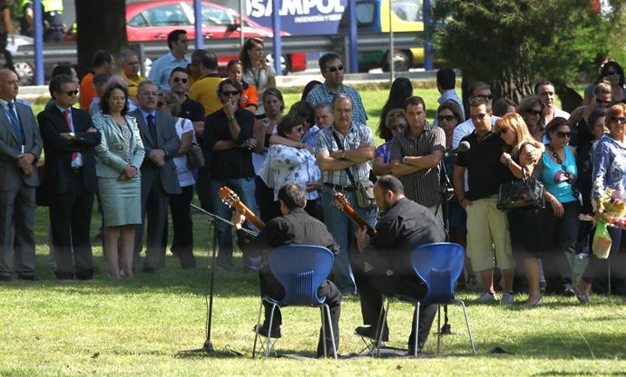 Homenaje a las víctimas del accidente de Spanair