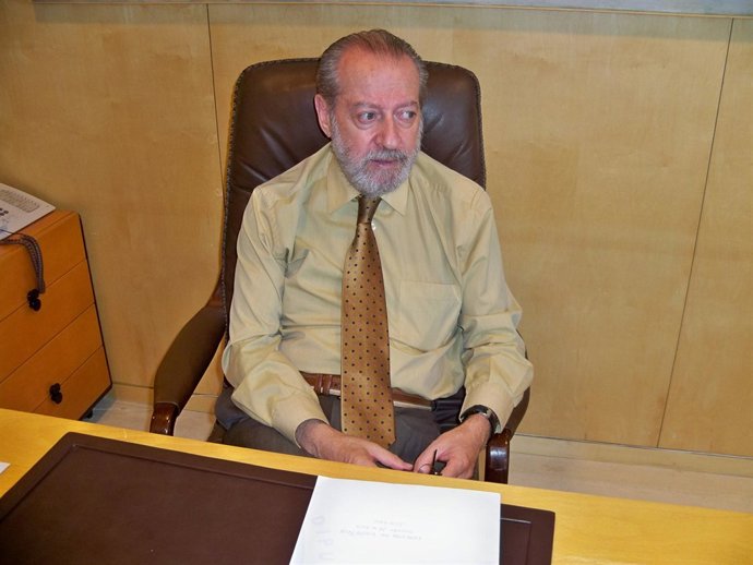 El presidente de la Diputación, Fernando Rodríguez Villalobos