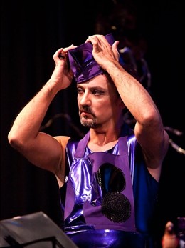 El tenor Enrique Viana en un espectáculo