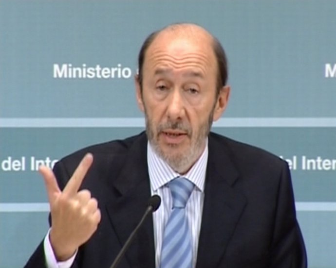 Rubalcaba contesta a las acusaciones de Rajoy