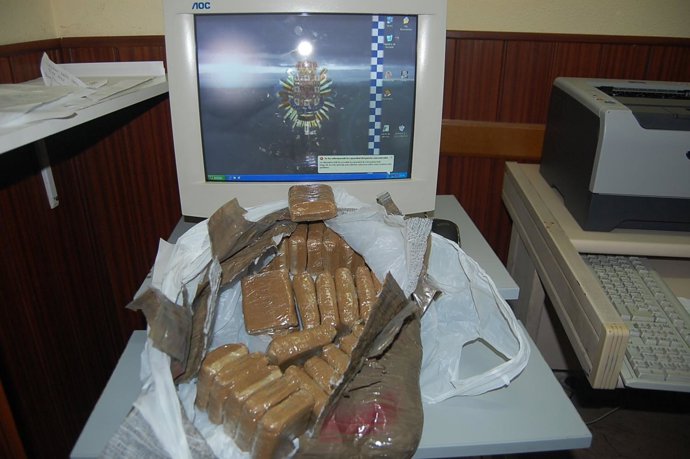 Hachís encontrado al individuo detenido