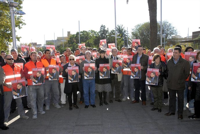 Concentración en Santa Coloma de Gramenet para pedir la liberación de los cooper