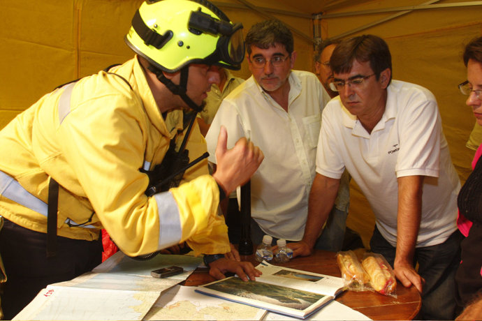 Antich coordina las labores de extinción 