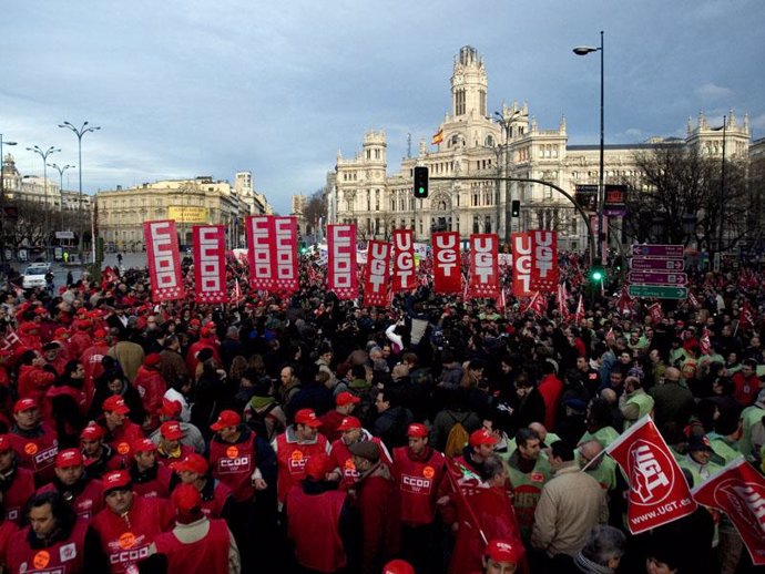 Los sindicatos se manifestan contra la reforma de las pensiones