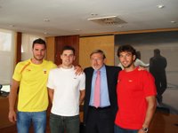Piragüismo.- Jaime Lissavetzky recibe y felicita en el CSD a parte del equipo español de piragüísmo 