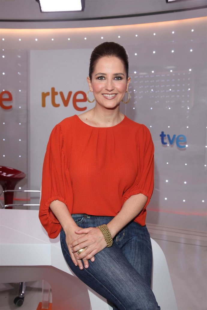 La presentadora de 'España Directo' Mercedes Torre