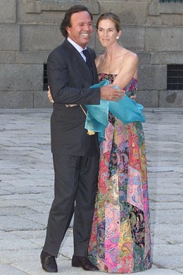 Julio Iglesias y Miranda en la boda de Ana Aznar y Alejandro Agag en El Escorial