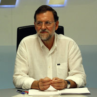 Rajoy dice que es "capital" que Batasuna no acuda a las urnas