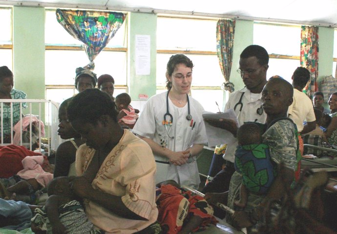 Personal del Hospital Royo Villanova en Etiopía