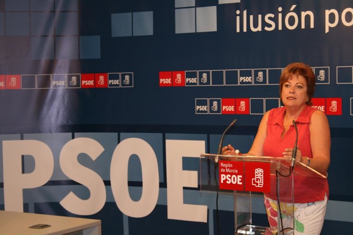La secretaria de Cultura de la Ejecutiva Municipal Socialista de Murcia, Ángela 