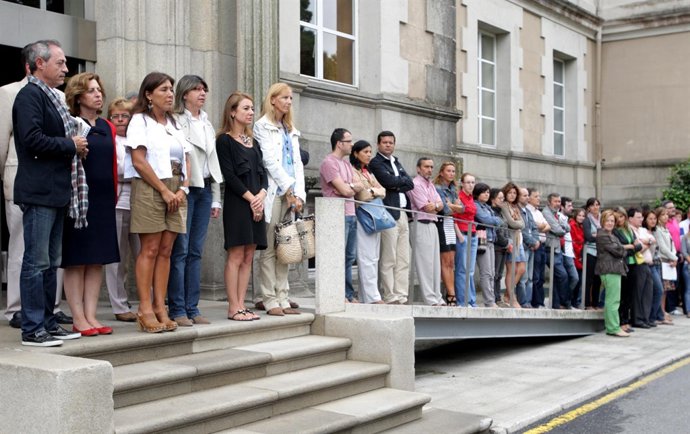 A Xunta de Galicia convoca unha concentración silenciosa na que se gardará un mi