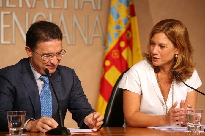 Castellano y Sánchez de León comparecen tras el pleno del Consell