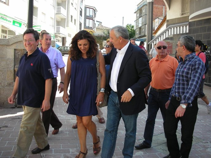 Pachi Vázquez en su visita a Viana do Bolo (Ourense)
