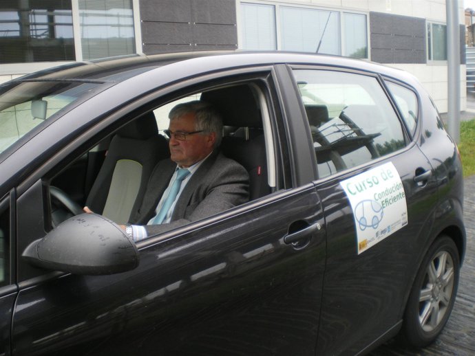 Vehículo para formar en conducción eficiente