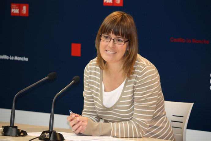 CASTILLA LA MANCHA   FOTO RUEDA DE PRENSA PSOE. ESTHER PADILLA (160410)
    OS R