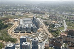 Vista aérea de las obras del HUCA.