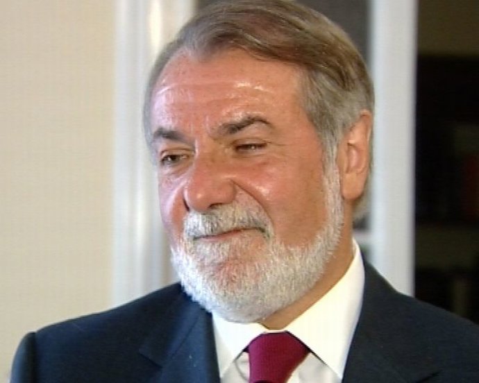 Mayor Oreja recursos