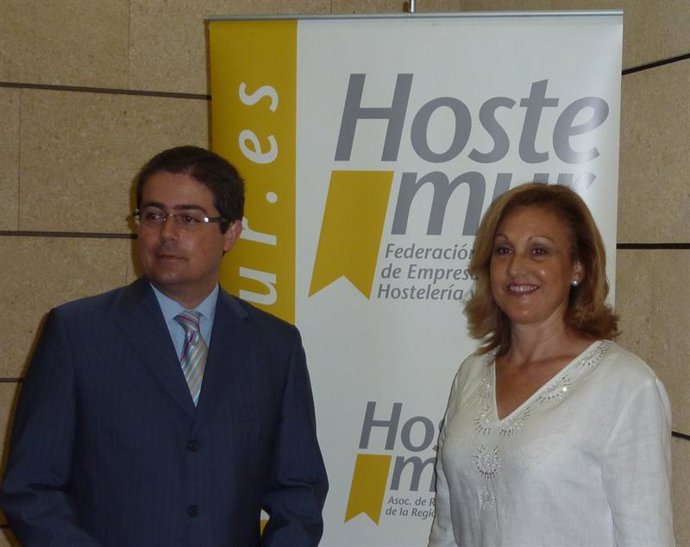 Los presidentes de Hostemur y la Asociación de Hoteles de la Región de Murcia tr
