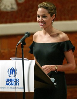 Angelina Jolie en una conferencia de ACNUR celebrada en el Palacio de la Música 