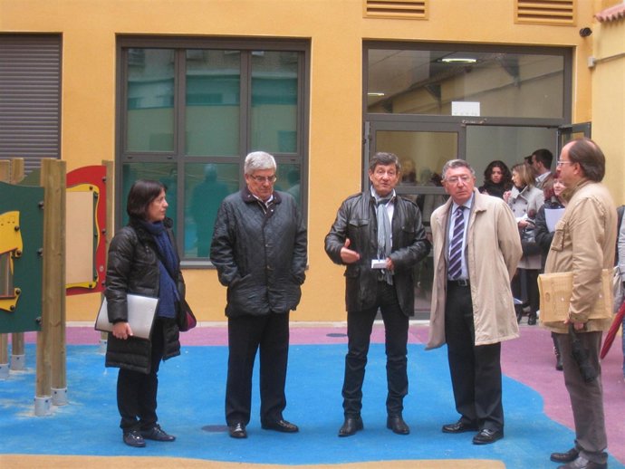 Visita a la Casa Cuna en mayo de 2010