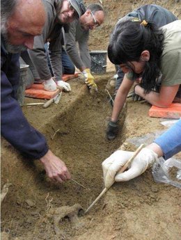 Búsqueda de los restos.