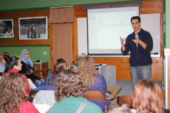 Aula con inmigrantes