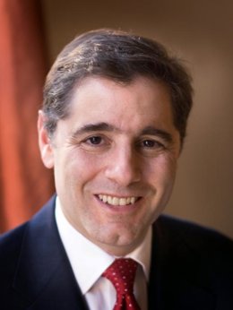 Julius Genachowski, presidente de la FCC