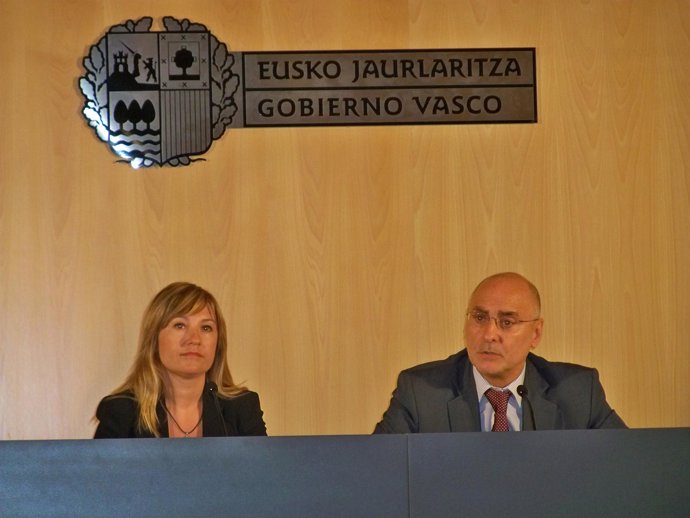 Rodolfo Ares y Amparo López ofrecen datos tráfico verano 2010