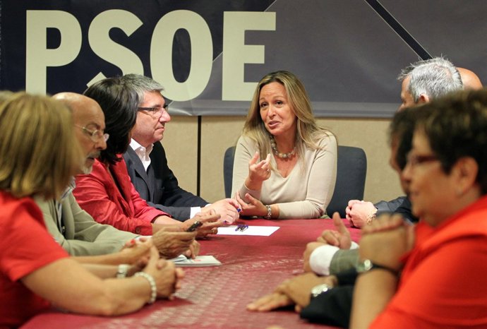 Trinidad Jiménez se reúne con miembros de la Asamblea