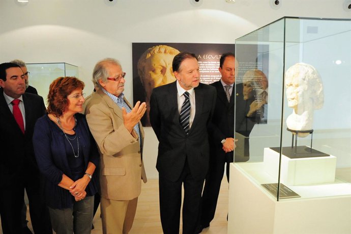 Marcelino Iglesias visita el Museo de Calatayud (Zaragoza)