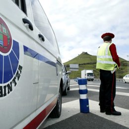 ertzaintza controlando trafico pais vasco recursos