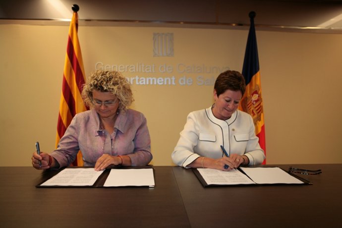 La consellera M.Geli y la ministra andorrana C.Rodríguez firman un acuerdo de co