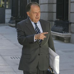 Félix Sanz Roldán, director del CNI, llegando al Congreso