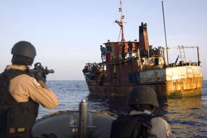 Piratas en el Golfo de Adén interceptados por EEUU