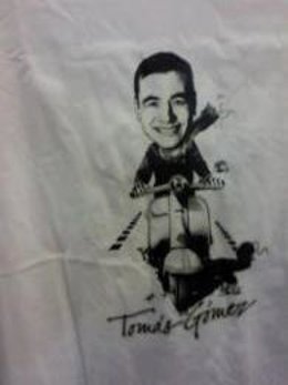 Camiseta en apoyo de Tomás Gómez