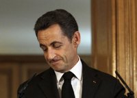 La popularidad de Sarkozy cae por las expulsiones de gitanos