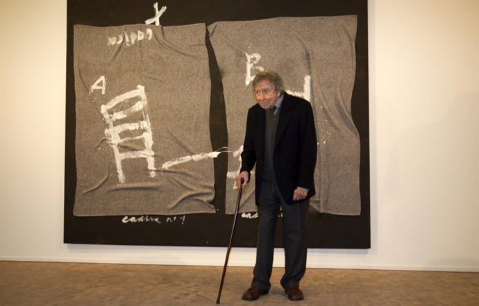 Tàpies en la reinauguración de la fundación