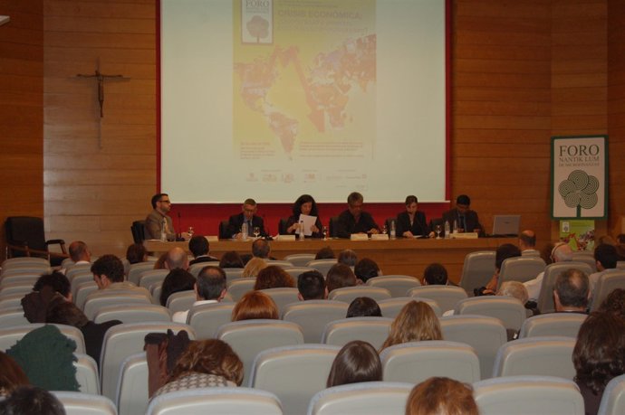 Foro Nantik Lum sobre microfinanzas