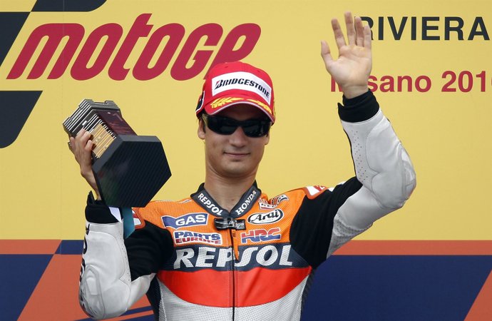 Pedrosa gana en San Marino