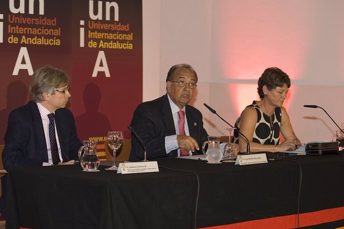 Guillermo Antiñolo, Juan Manuel Suárez Japón y María García Doncel