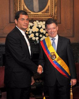 Los presidentes de Ecuador, Rafael Correa, y de Colombia, Juan Manuel Santos