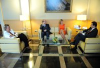 El presidente de Aragón recibe a los ministros de Defensa y Educación y a la secretaria de Estado de Educación