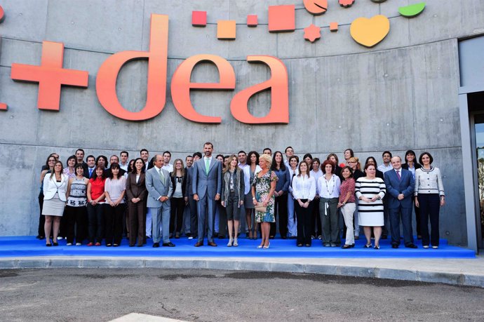 Los Príncipes inauguran el centro de I+D+i del Grupo Siro en El Espinar (Segovia